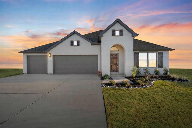 1036 Monaco, Springtown TX 76082