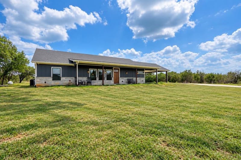 1260 Private Road 1656, Stephenville TX 76401 - Photo 6