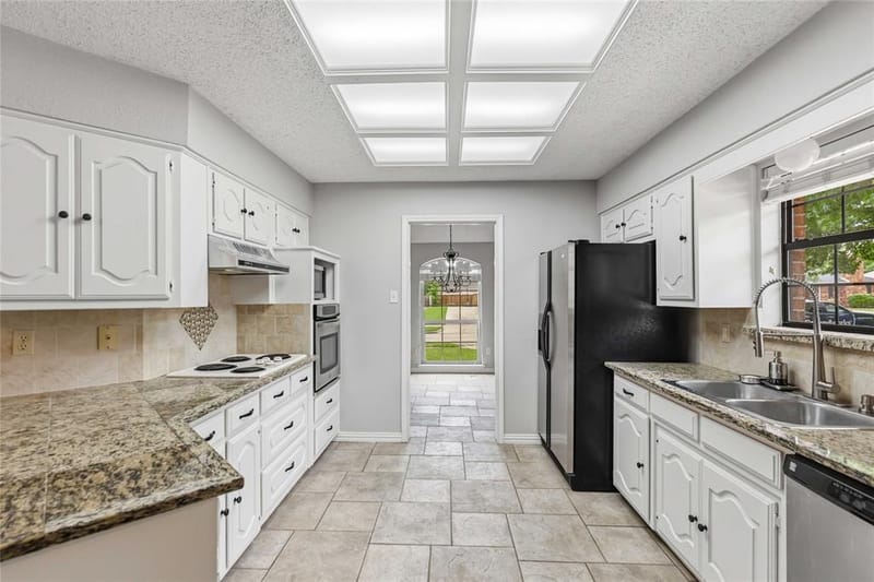 200 Sunny Crest Drive, Murphy TX 75094 - Photo 7