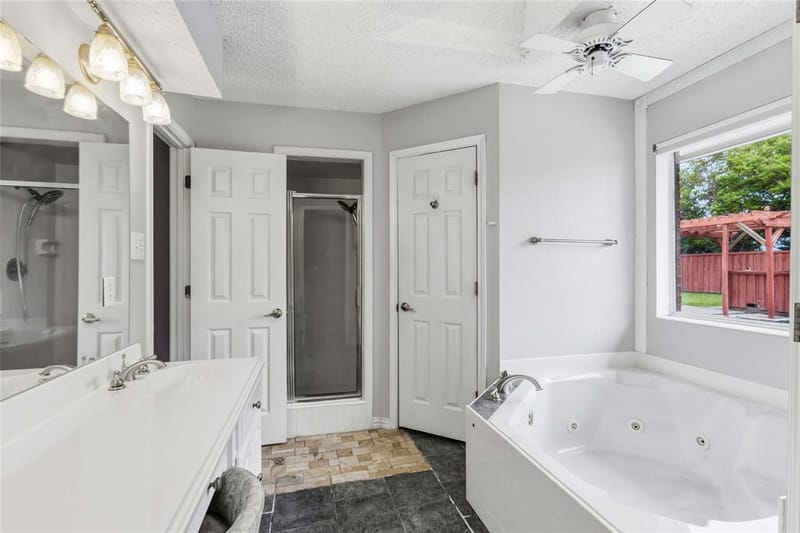 200 Sunny Crest Drive, Murphy TX 75094 - Photo 18