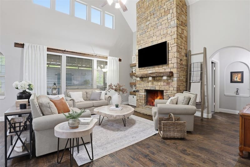 1004 Tara Drive, Burleson TX 76028 - Photo 13