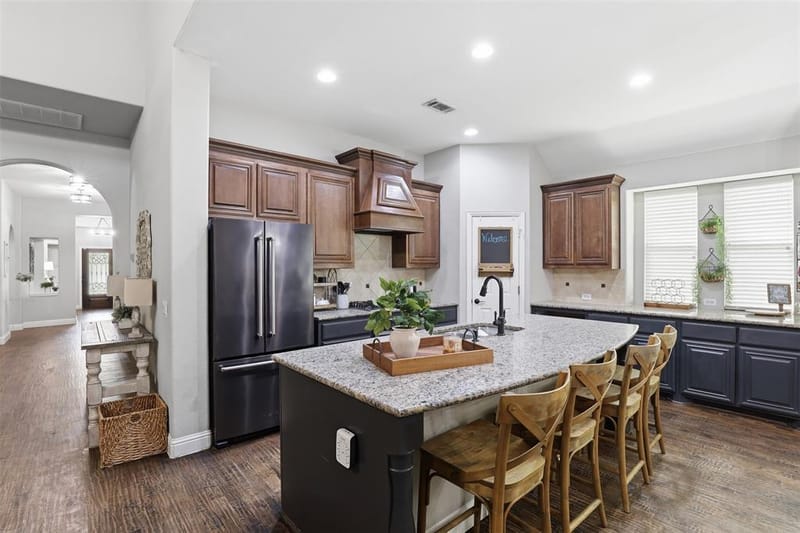 1004 Tara Drive, Burleson TX 76028 - Photo 16