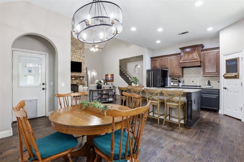 1004 Tara Drive, Burleson TX 76028 - Photo 20