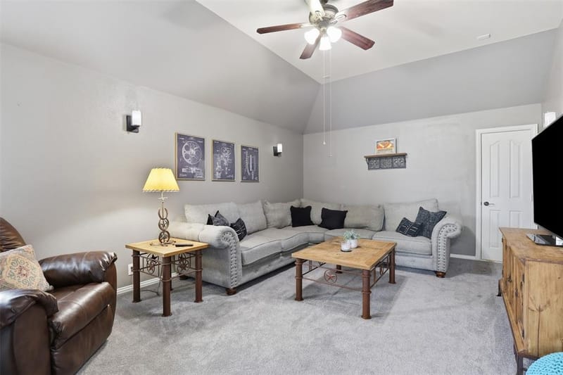 1004 Tara Drive, Burleson TX 76028 - Photo 34