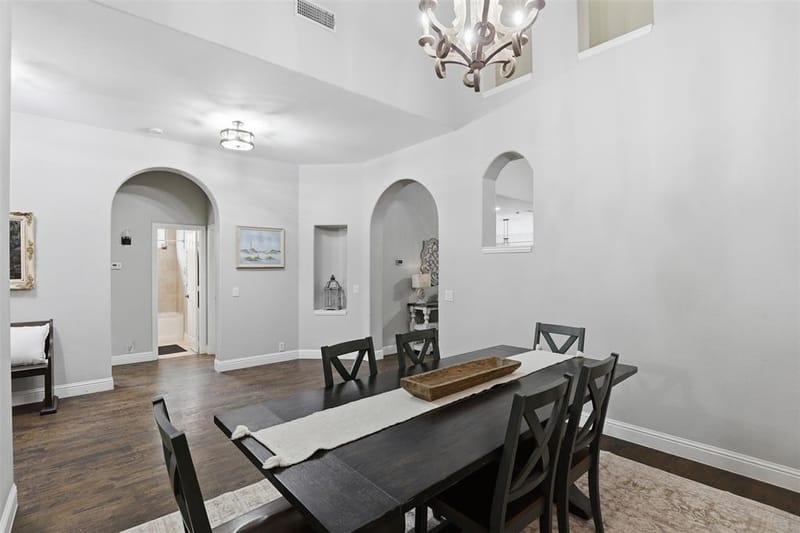 1004 Tara Drive, Burleson TX 76028 - Photo 10