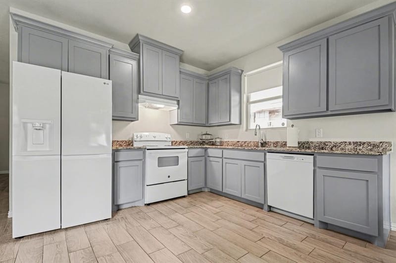 8903 Eden Valley Lane, Dallas TX 75217 - Photo 7