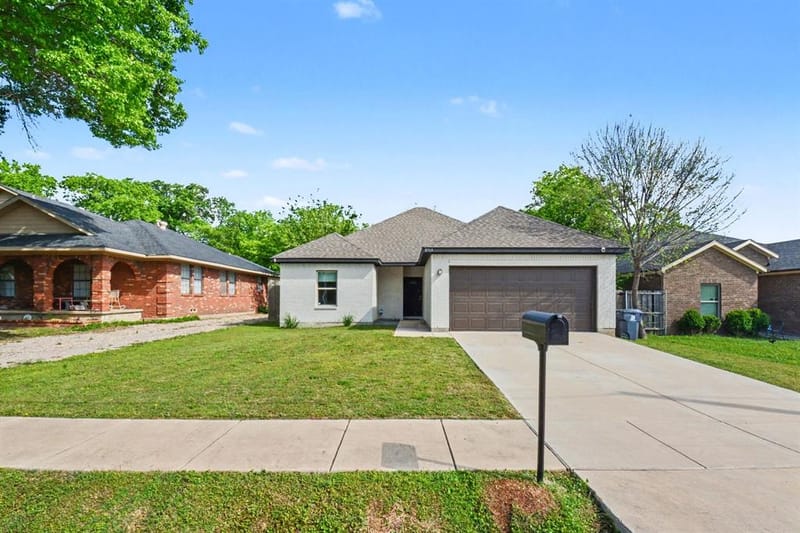 8903 Eden Valley Lane, Dallas TX 75217 - Photo 15