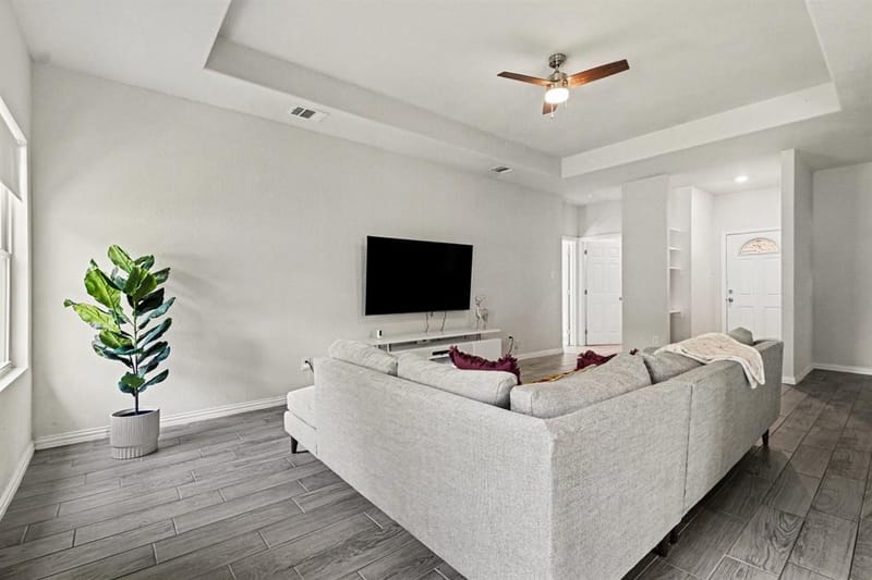 8903 Eden Valley Lane, Dallas TX 75217 - Photo 4