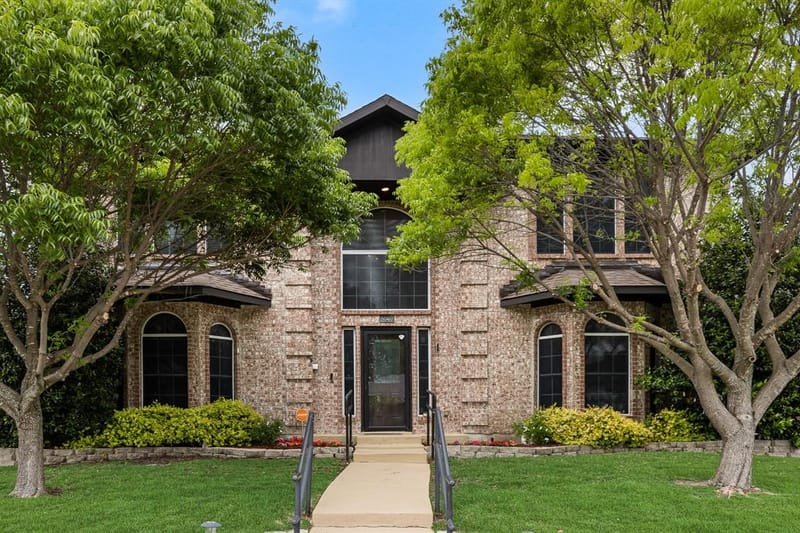 9209 Chimneywood Drive, Rowlett TX 75089