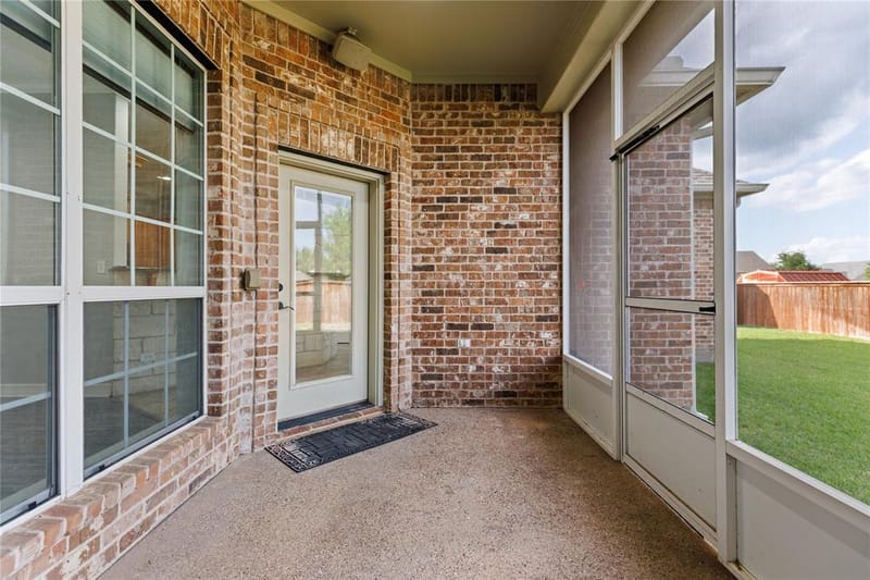 937 Queen Elizabeth Drive, McGregor TX 76657 - Photo 6
