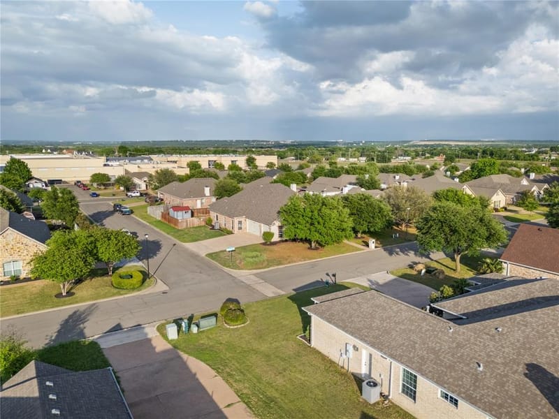 937 Queen Elizabeth Drive, McGregor TX 76657 - Photo 39