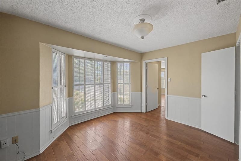 1434 Crownhill Drive, Arlington TX 76012 - Photo 14