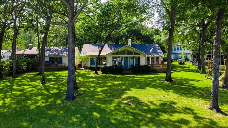 116 Camino Robles Street, Gun Barrel City TX 75156