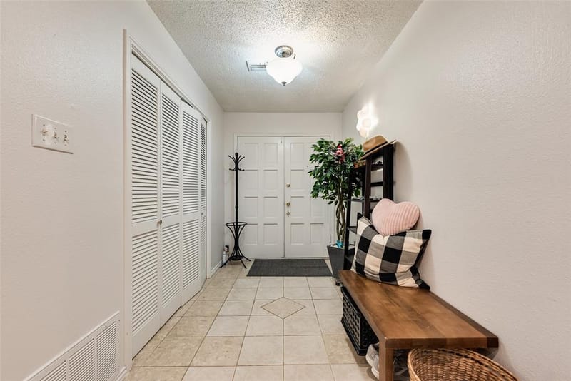1801 Woodview Court, Grand Prairie TX 75050 - Photo 2