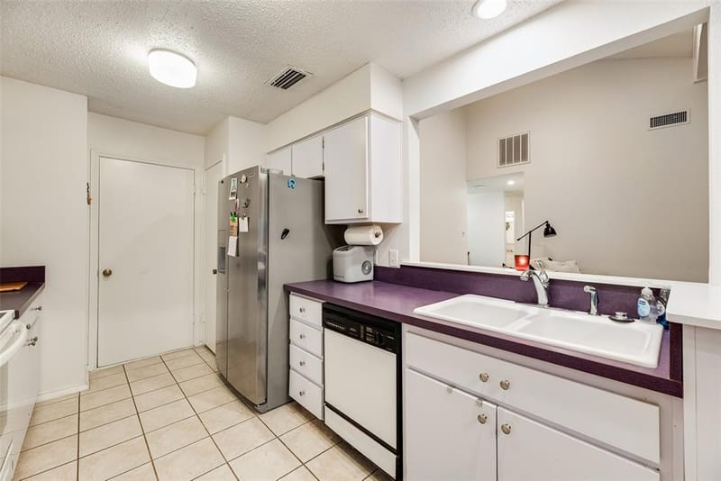 1801 Woodview Court, Grand Prairie TX 75050 - Photo 13
