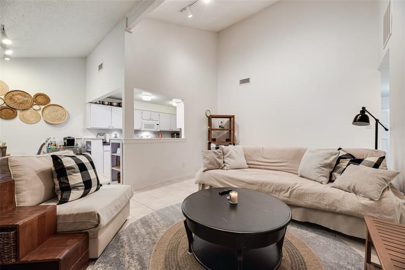 1801 Woodview Court, Grand Prairie TX 75050
