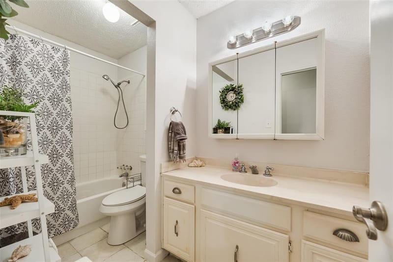1801 Woodview Court, Grand Prairie TX 75050 - Photo 15