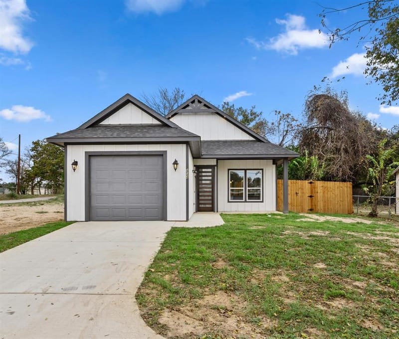 802.5 N Needmore Street, Athens TX 75751