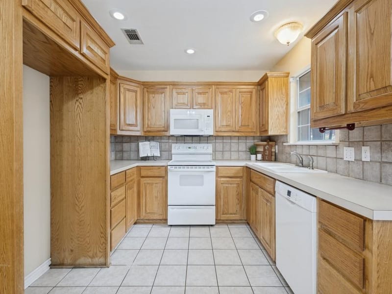 454 E Fulton Street, Van Alstyne TX 75495 - Photo 5
