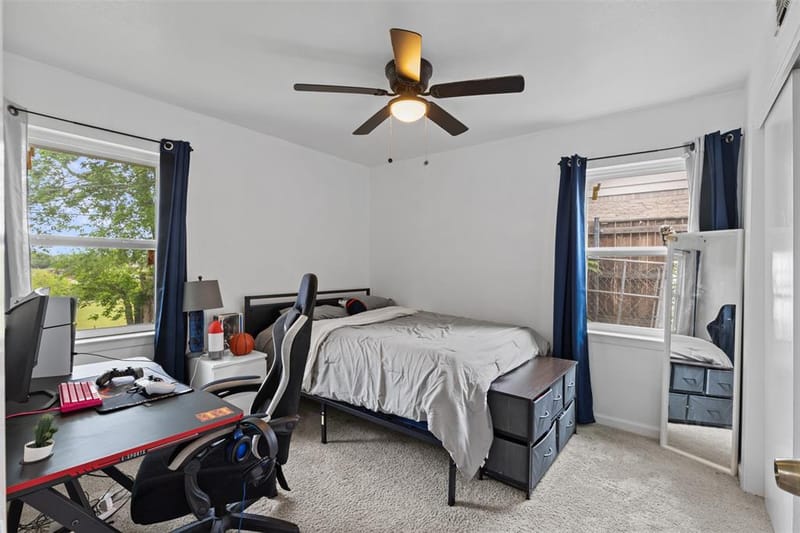 434 W Phillips Court, Grand Prairie TX 75051 - Photo 16