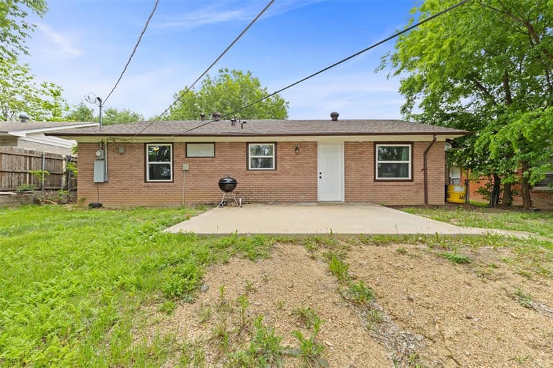434 W Phillips Court, Grand Prairie TX 75051 - Photo 19