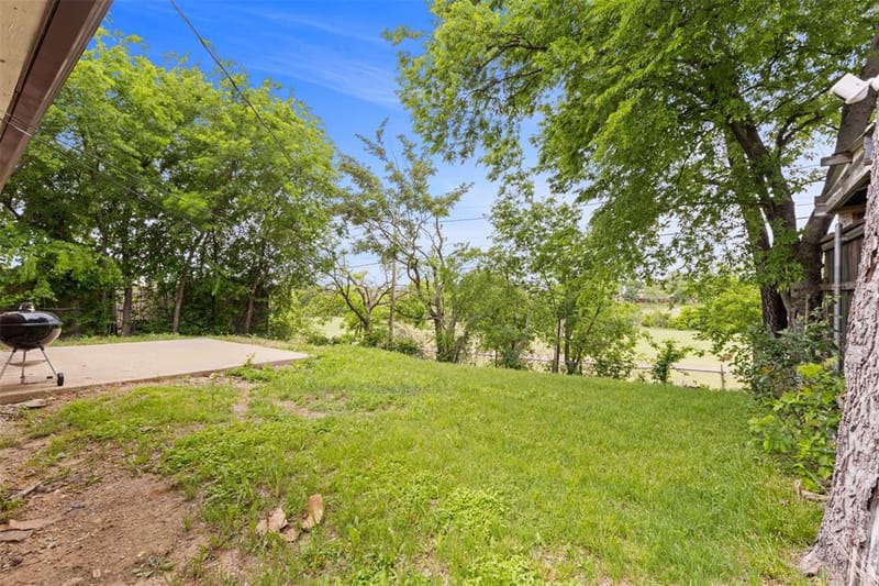 434 W Phillips Court, Grand Prairie TX 75051 - Photo 21
