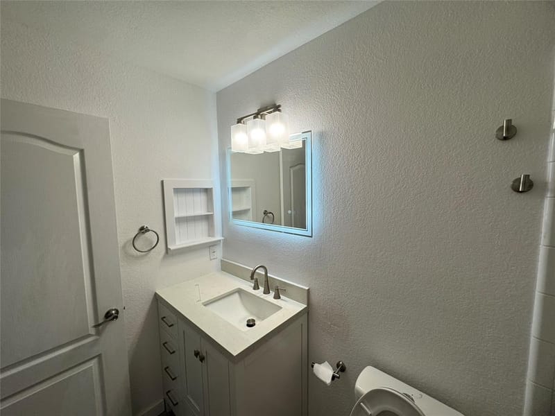 2105 Woodview Drive, Flower Mound TX 75028 - Photo 10