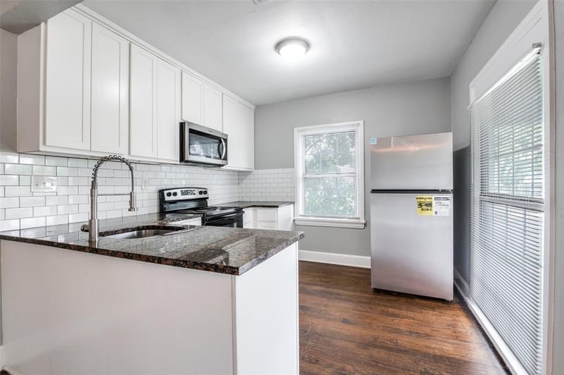 2307 Idaho Avenue, Dallas TX 75216 - Photo 4