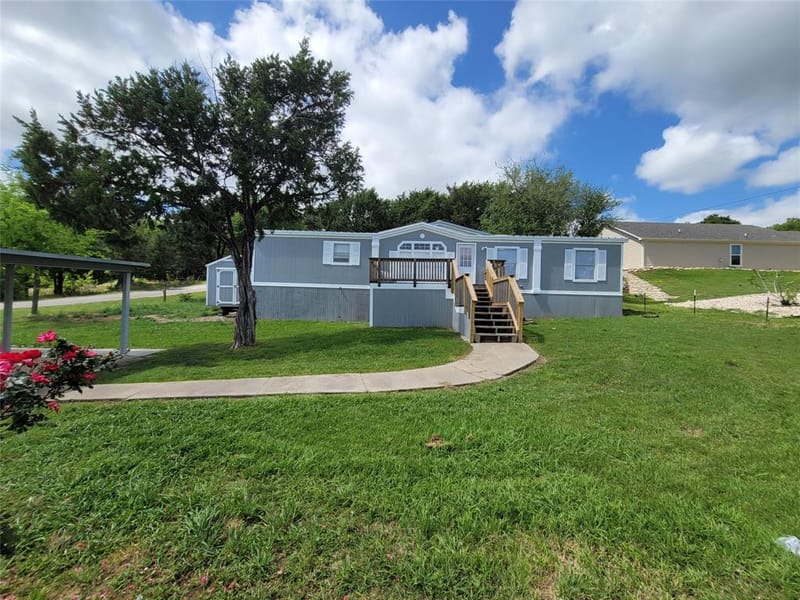 902 DEVILS RIVER Drive, Granbury TX 76048 - Photo 10