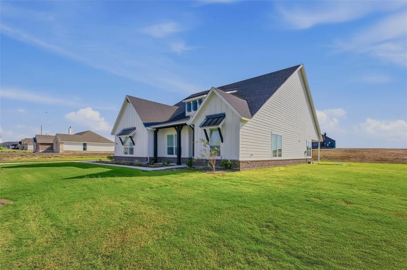 139 Big Sky Road, Decatur TX 76234 - Photo 4