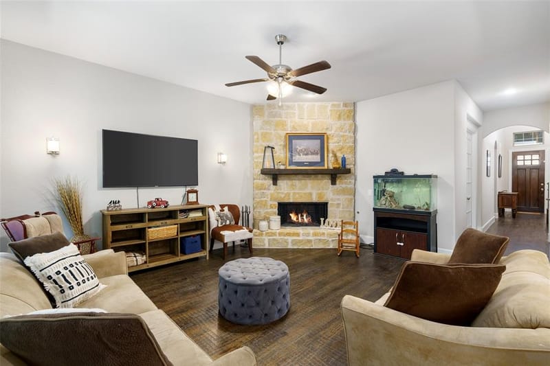 191 Daniel Drive, Van Alstyne TX 75495 - Photo 8