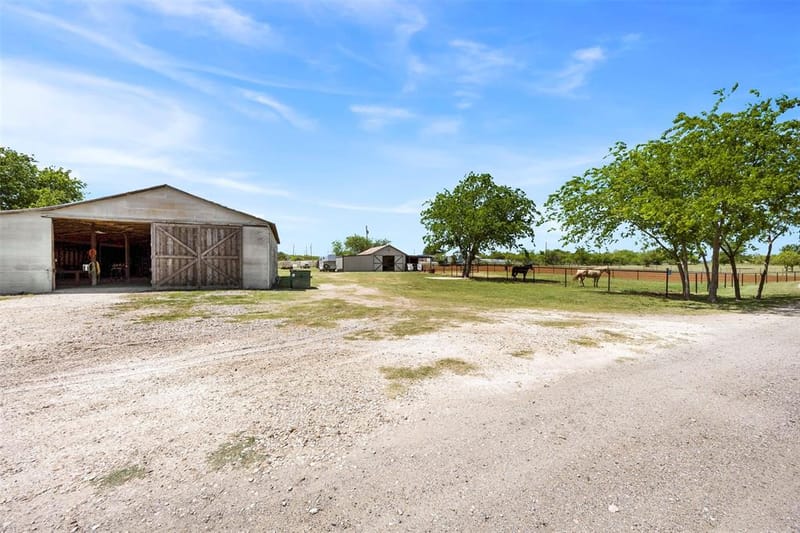 5451 N Highway 144, Granbury TX 76048 - Photo 35