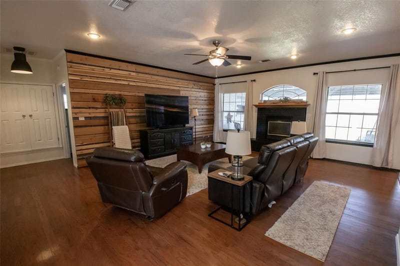 514 Preston Drive, Pottsboro TX 75076 - Photo 7