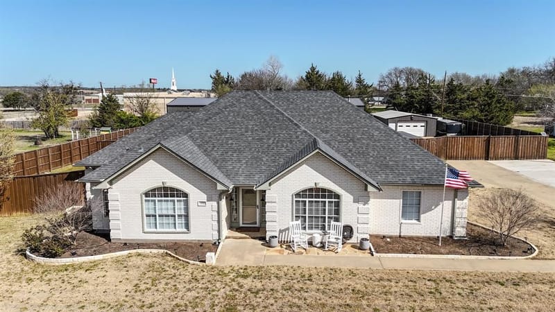 514 Preston Drive, Pottsboro TX 75076