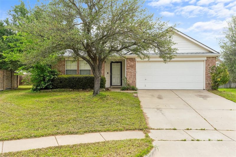 1500 Marbellas Court, Corinth TX 76210