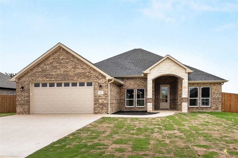 507 Limestone Circle, Mabank TX 75147