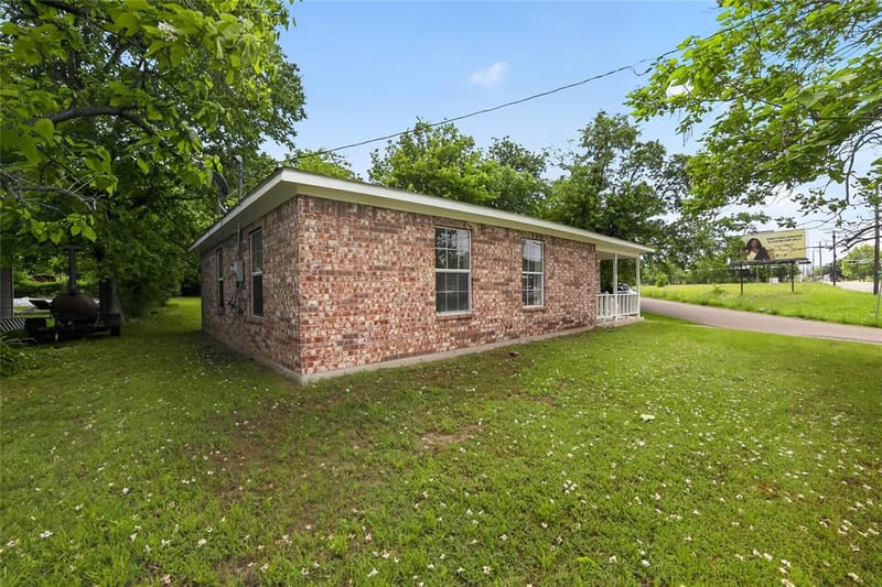 808 Park Street, Commerce TX 75428 - Photo 28