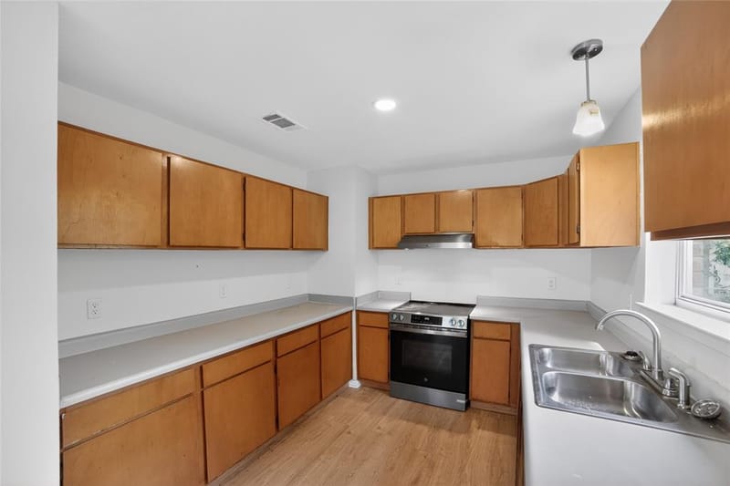 808 Park Street, Commerce TX 75428 - Photo 11