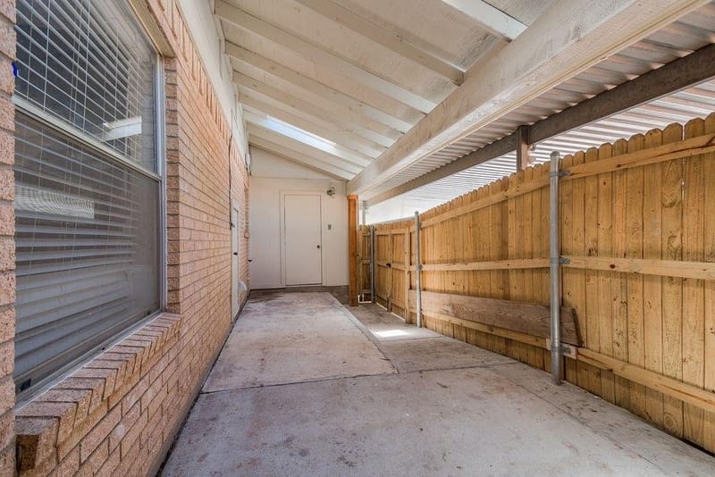520 Pecan Acres Ct, Arlington TX 76013 - Photo 5