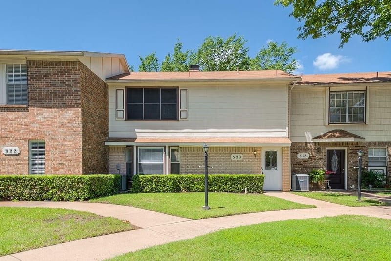 520 Pecan Acres Ct, Arlington TX 76013 - Photo 4