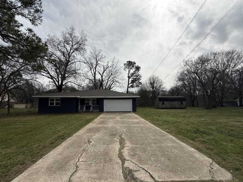 410 Lone Star Road, Trinidad TX 75163