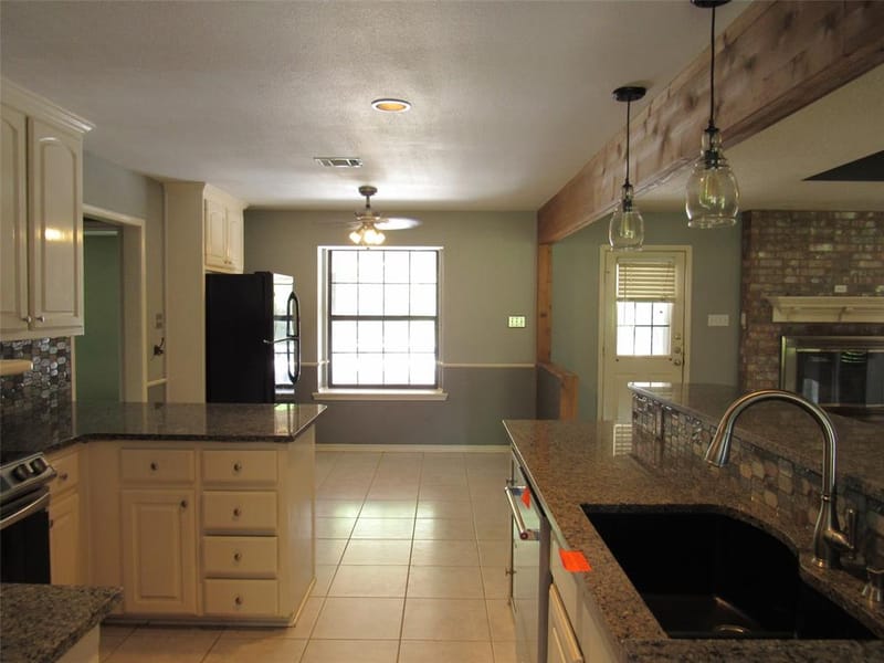 1048 Eagle Canyon Drive, China Spring TX 76633 - Photo 4