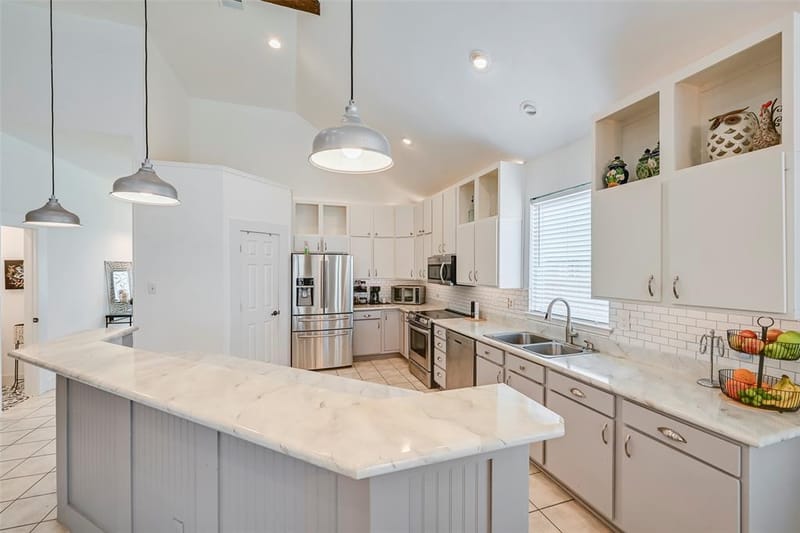 6017 Baskerville Drive, Rowlett TX 75087 - Photo 7