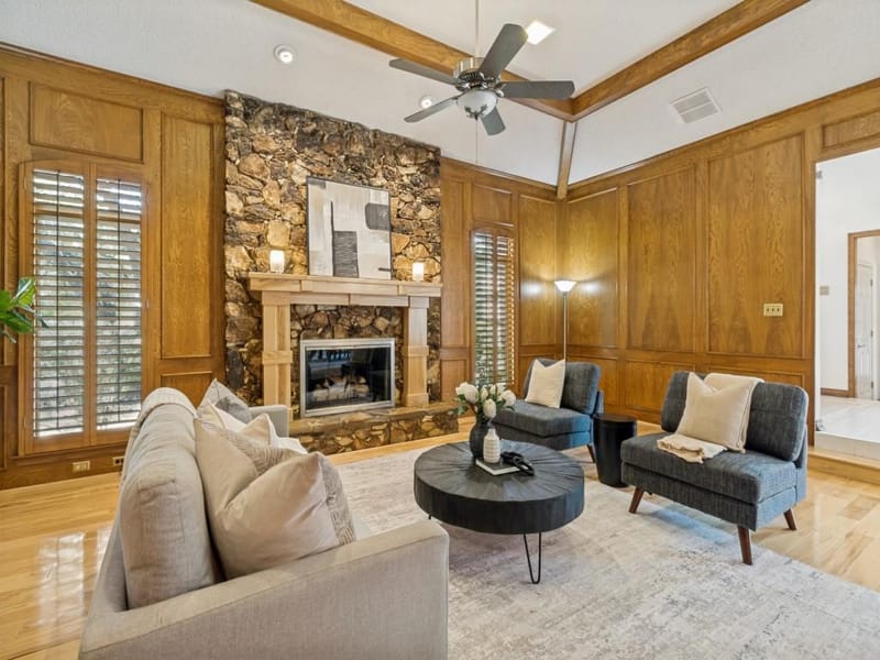 9502 Moss Haven Drive, Dallas TX 75231 - Photo 4