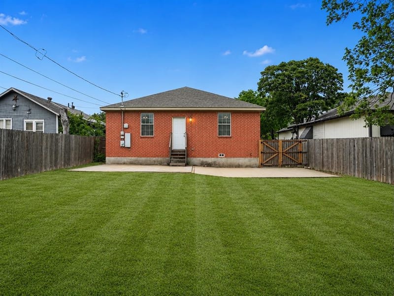 2446 Catherine Street, Dallas TX 75211 - Photo 28