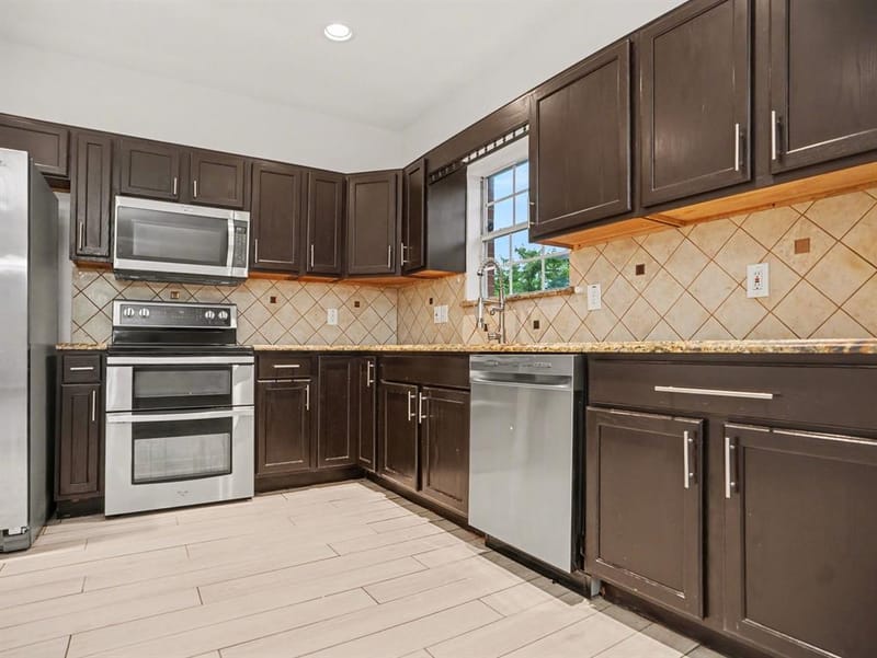 2446 Catherine Street, Dallas TX 75211 - Photo 11
