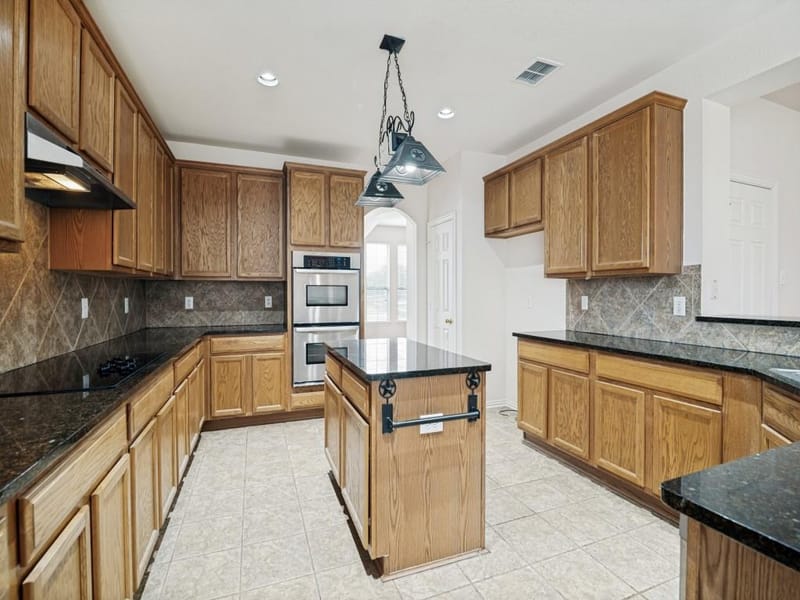 4317 Sea View Drive, Garland TX 75043 - Photo 7