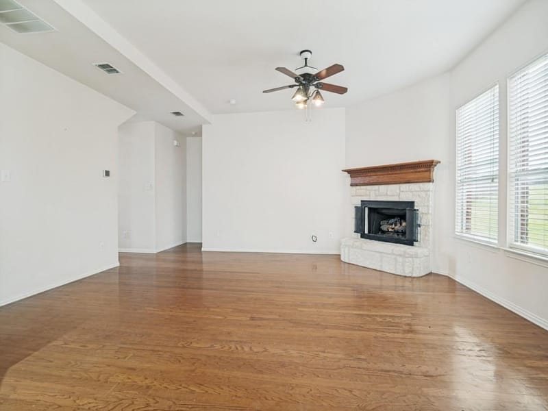 4317 Sea View Drive, Garland TX 75043 - Photo 9