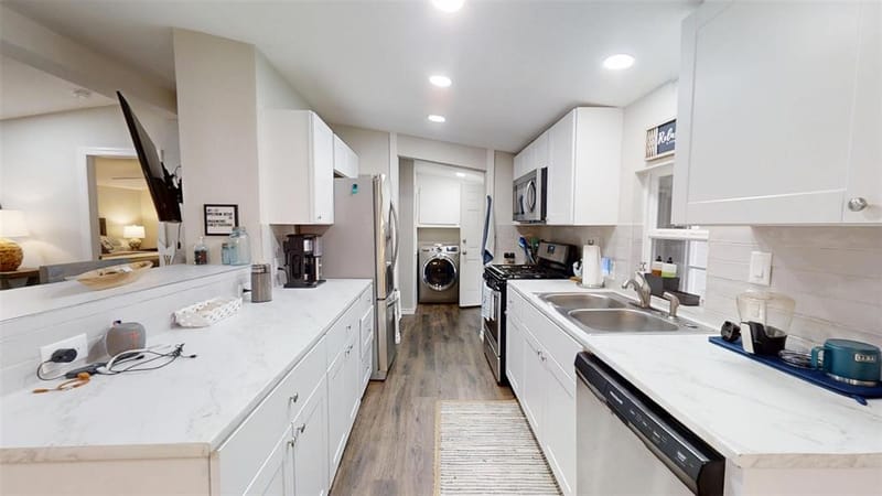 3703 Hartwood Drive, Granbury TX 76049 - Photo 10