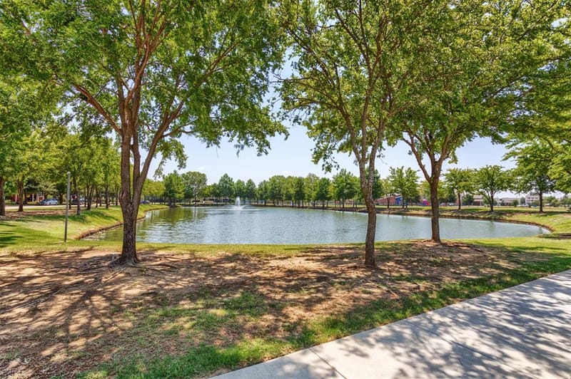 1516 Oakcrest Drive, Providence Village TX 76227 - Photo 30